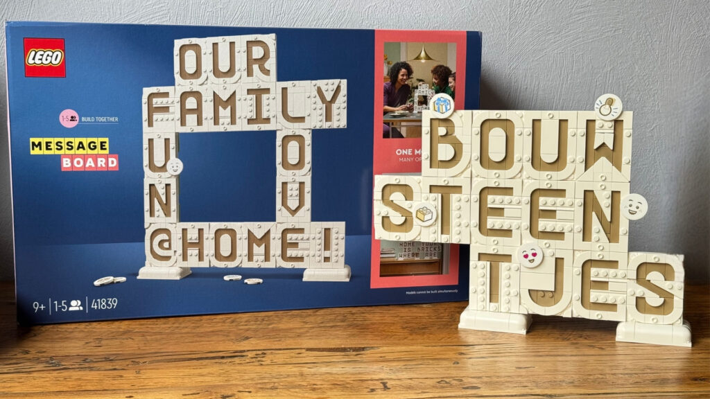 lego 41839 message board1