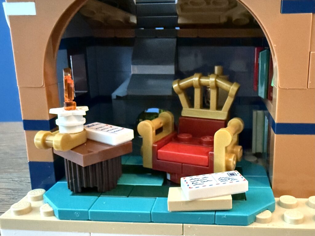 lego icons 10339 santa’s post office00029