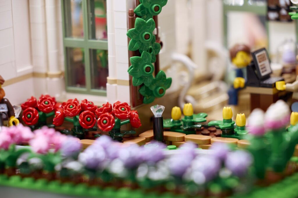 lego ideas 21353 botanical garden (2)
