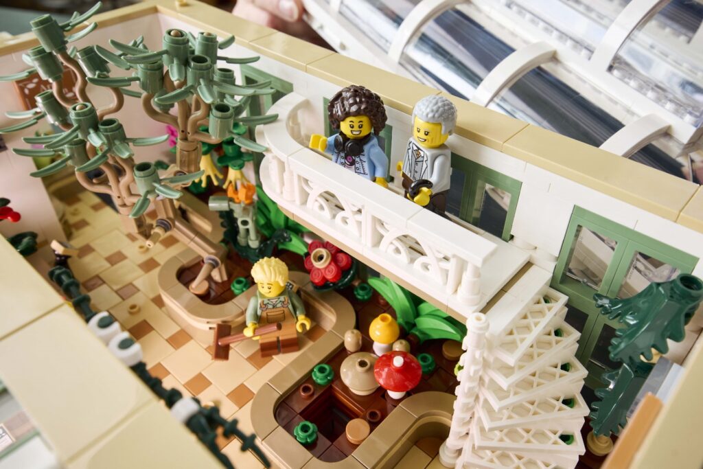 lego ideas 21353 botanical garden (4)