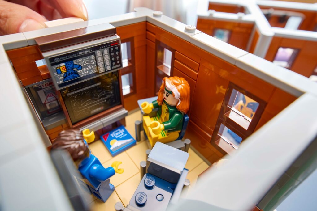 lego marvel 76294 x men the x mansion lifestyle (6)