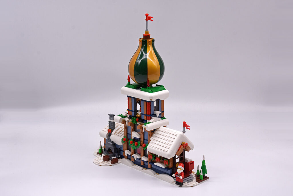 lego 10339 santa's winter palace (7)