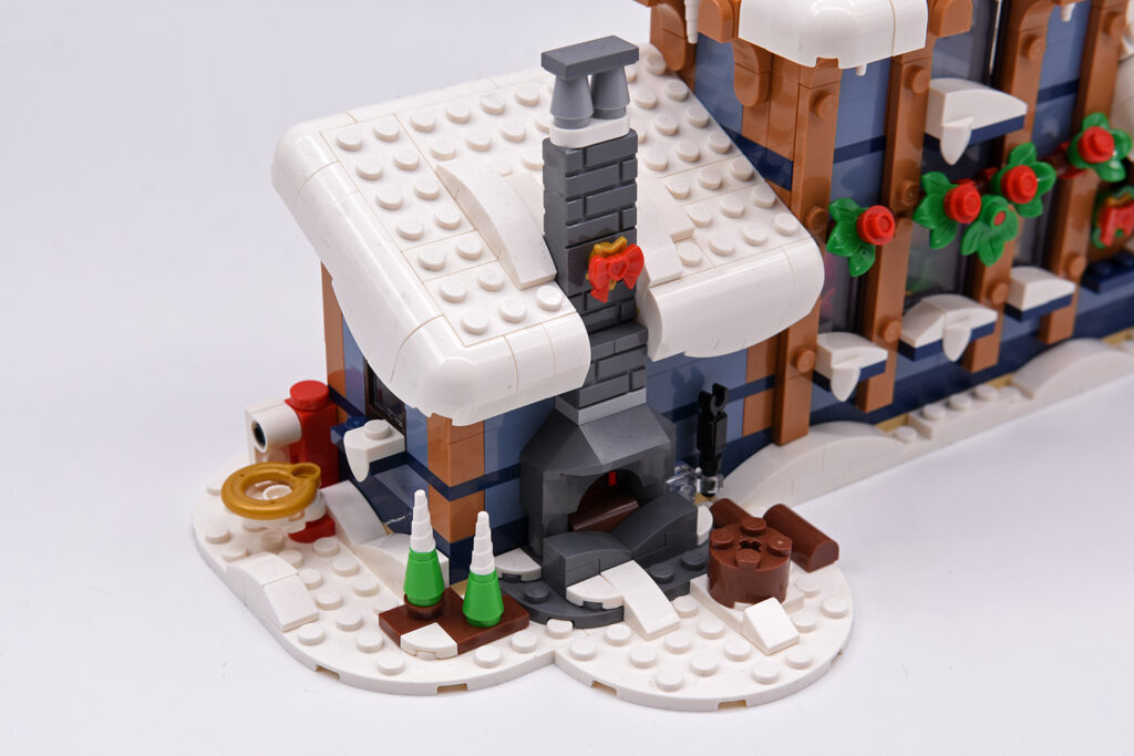 lego 10339 santa's winter palace (9)
