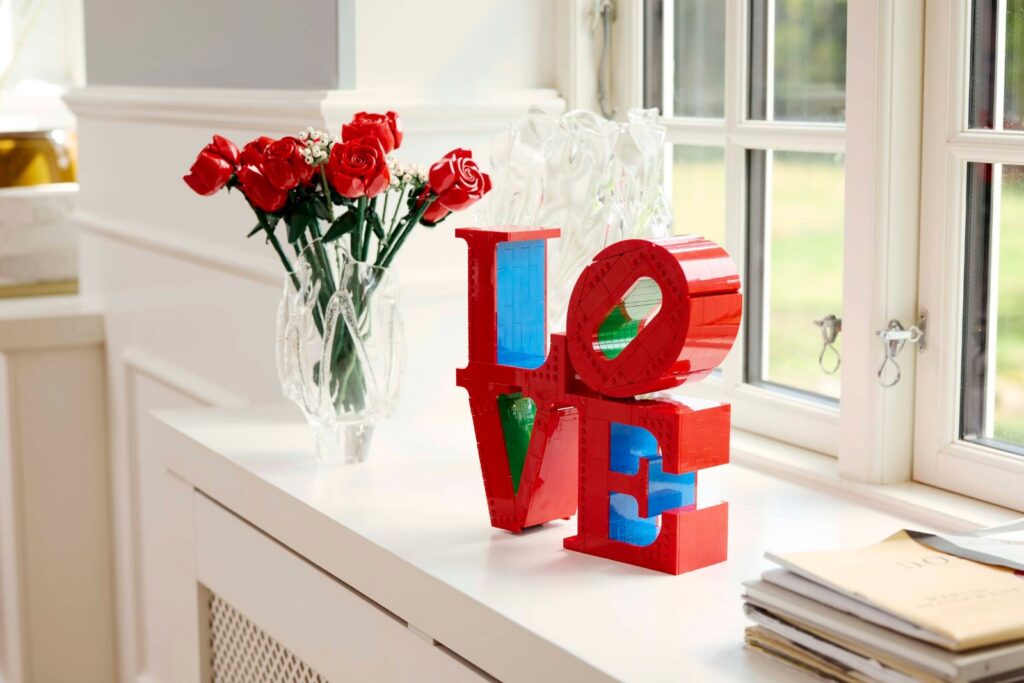 lego art 31214 love (6)