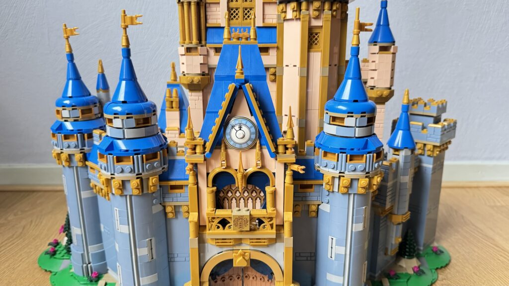 lego disney 43222 disney castle10