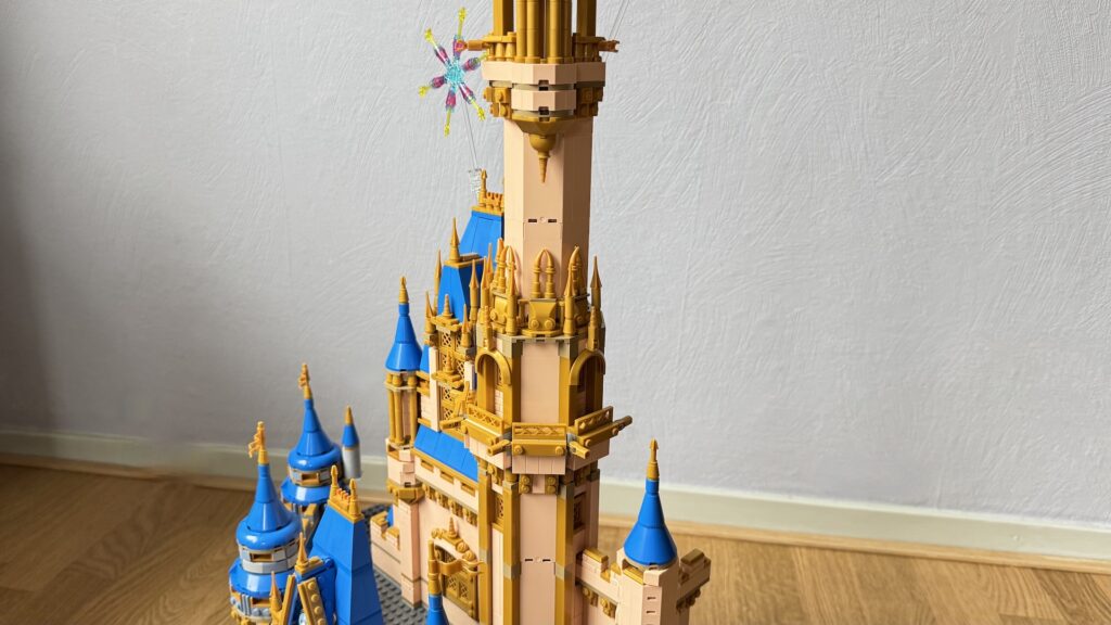 lego disney 43222 disney castle15