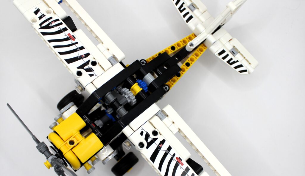 42198 bush plane 07