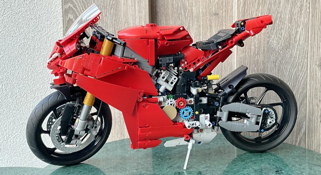 42202 ducati panigale v4 s motorcycle 14