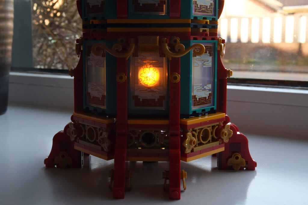 80116 lego trotting lantern (20)