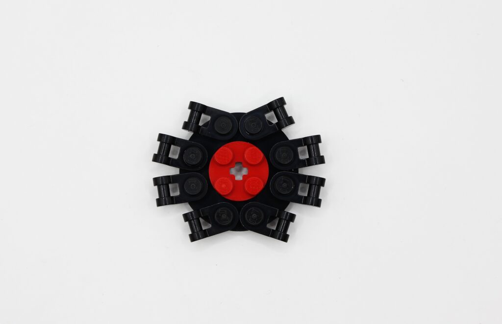 lego 31159 surprising spider 03