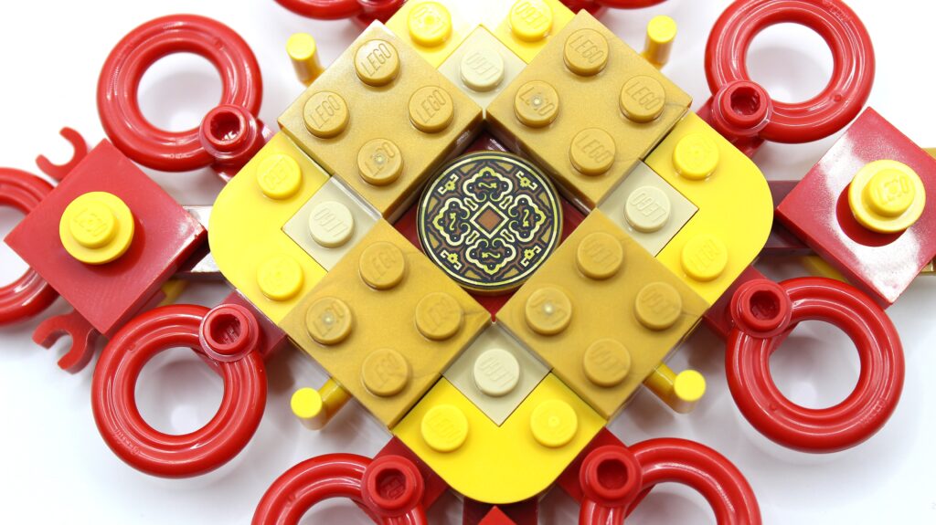 lego 40756 lucky knots 04