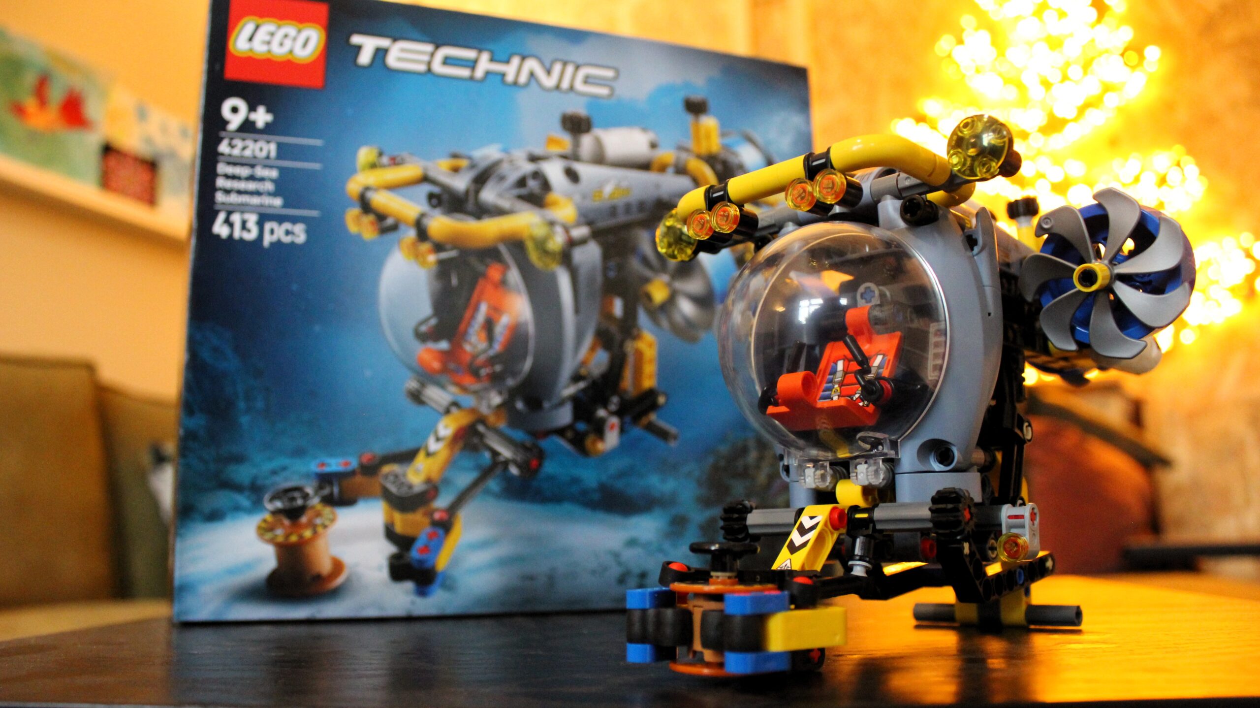 [Review] LEGO Technic 42201 Deep-Sea Research Submarine – eindelijk weer de diepte in