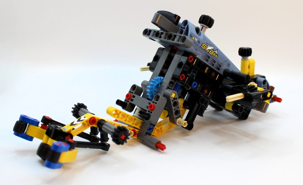 lego 442201 deep sea research submarine 7