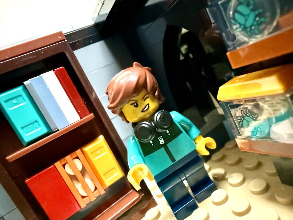 lego icons 10350 tudor corner apartement00008