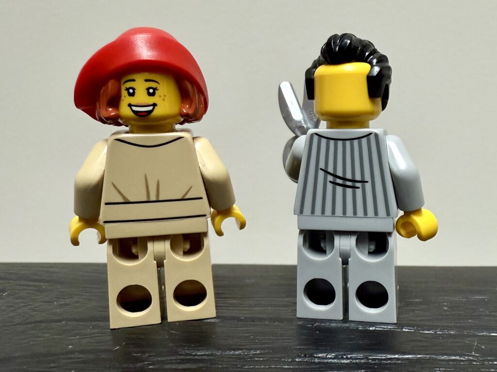 lego icons 10350 tudor corner minifigures00001