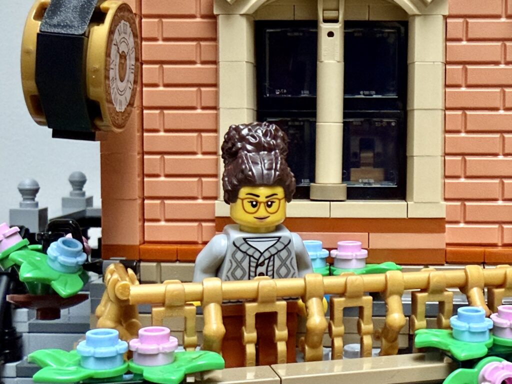 lego icons 10350 tudor corner old guarded inn00018