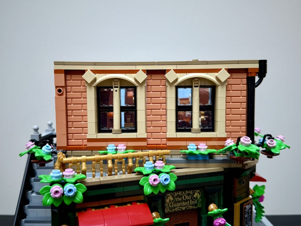lego icons 10350 tudor corner streetview00005