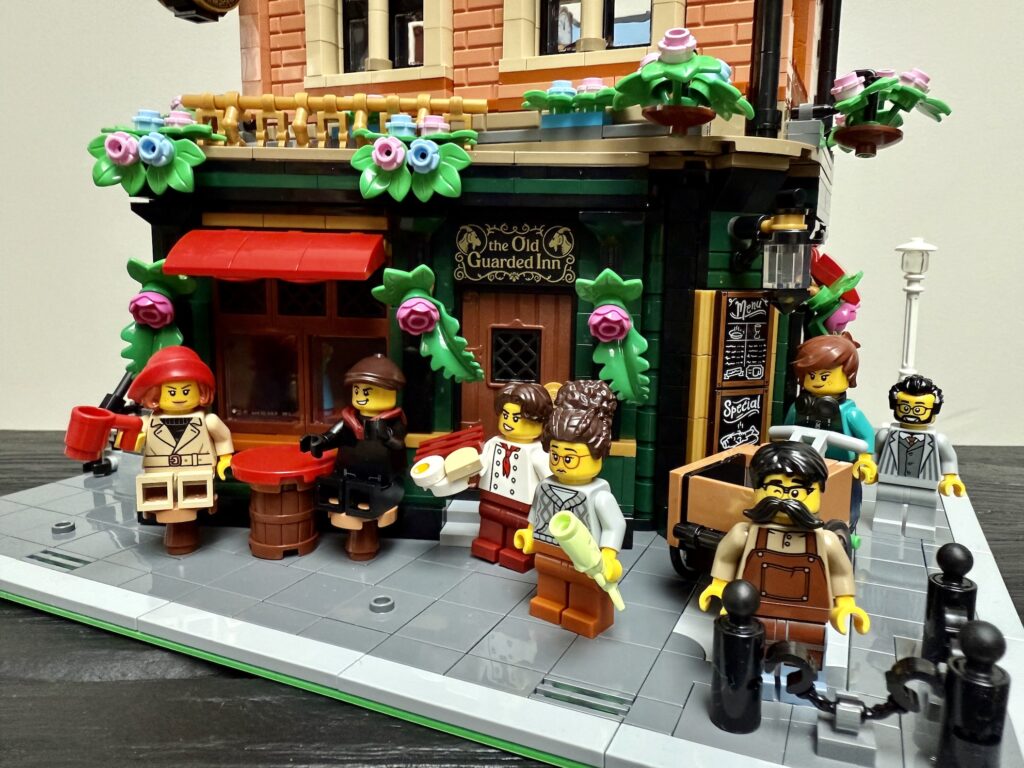 lego icons 10350 tudor corner streetview00021