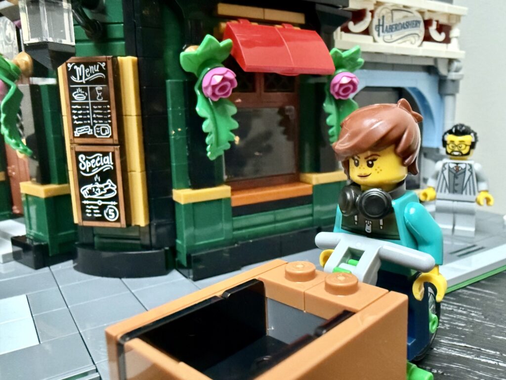 lego icons 10350 tudor corner streetview00022