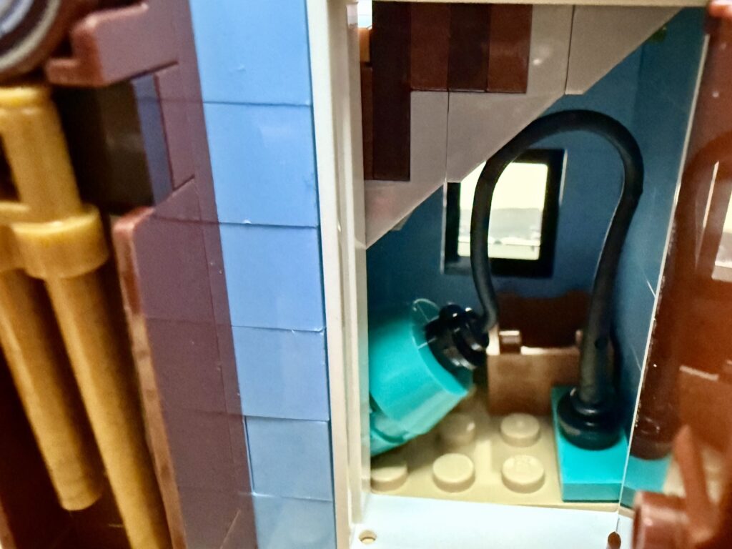lego icons 10350 tudor corner werkplaats00008