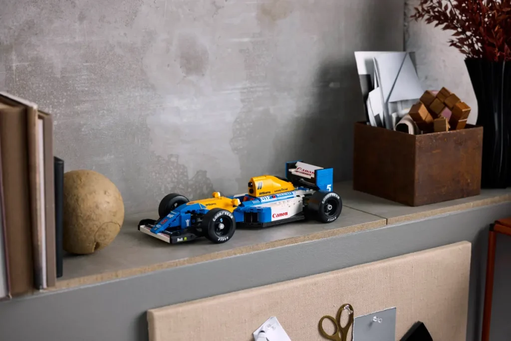 lego icons 10353 williams racing fw14b & nigel mansel (4)