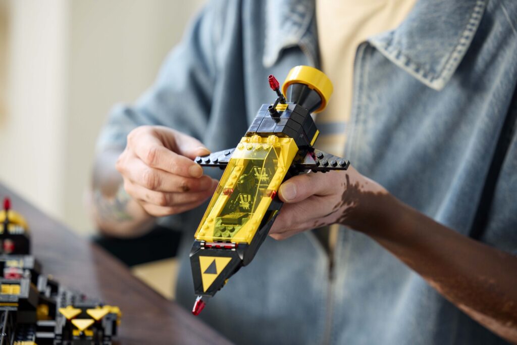 lego icons 10355 blacktron renegade (12)