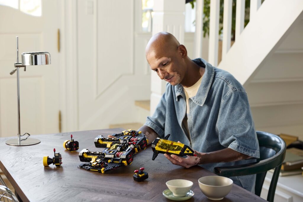 lego icons 10355 blacktron renegade (6)