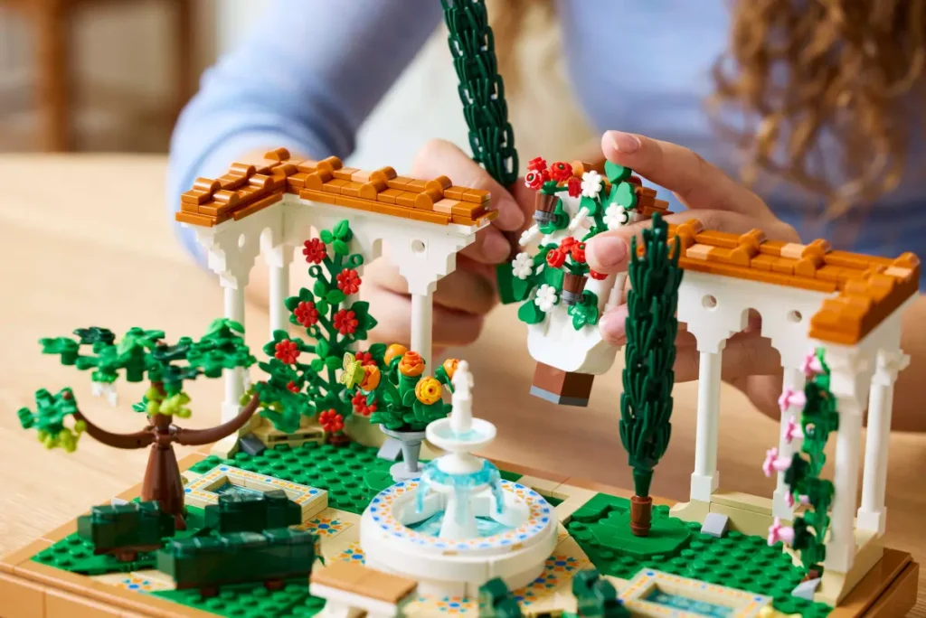 lego icons 10359 fountain garden (2)