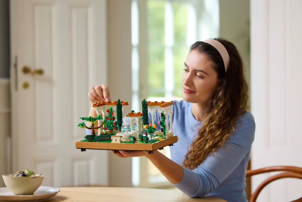 lego icons 10359 fountain garden (4)