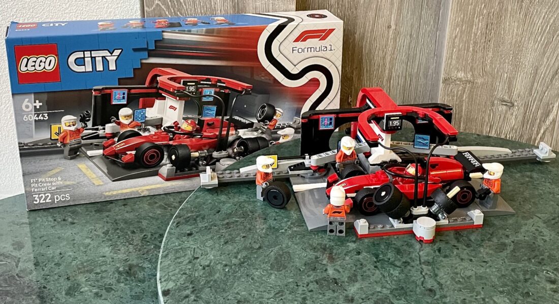 [Review] LEGO City 60443 F1 Pit Stop & Pit Crew with Ferrari Car – wie heeft de snelste pitstop?