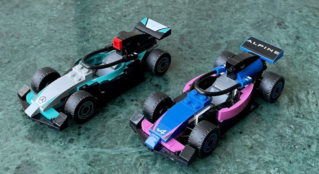 60444 f1 garage & mercedes amg & alpine cars 3