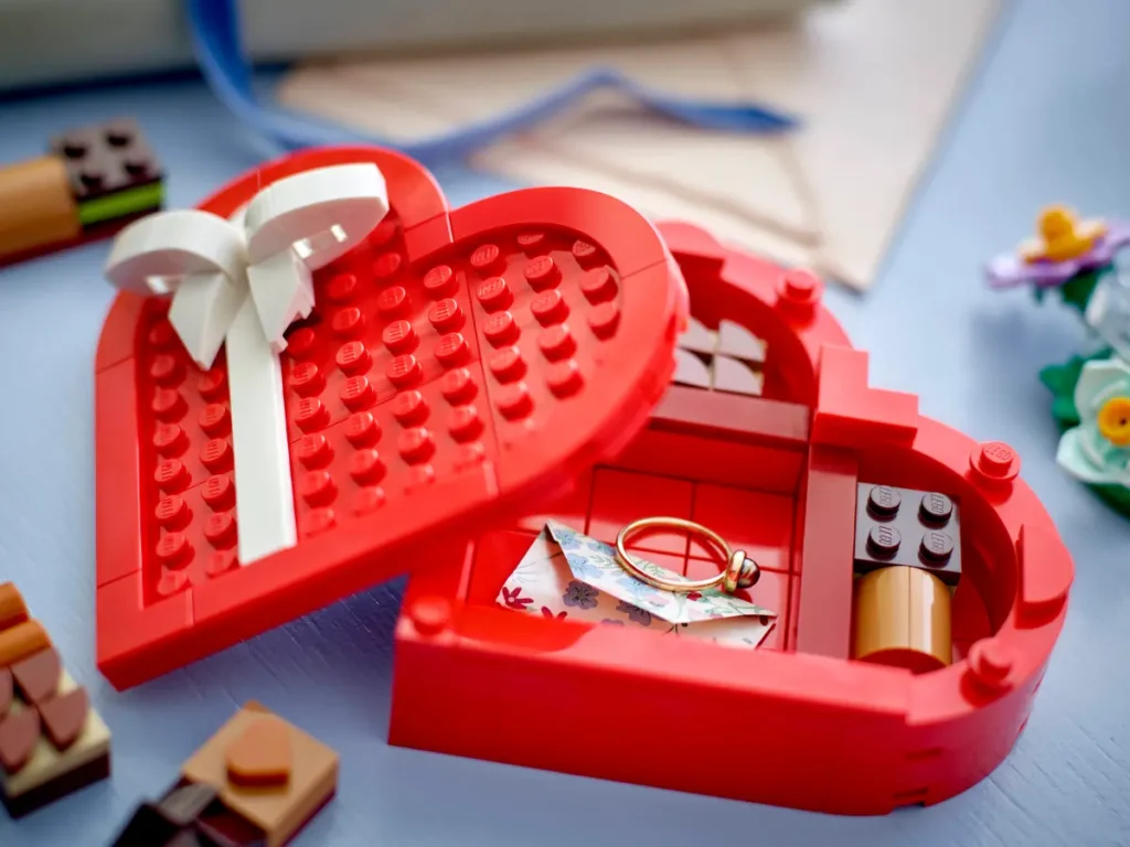 lego 40759 celebration series valentines day box (4)