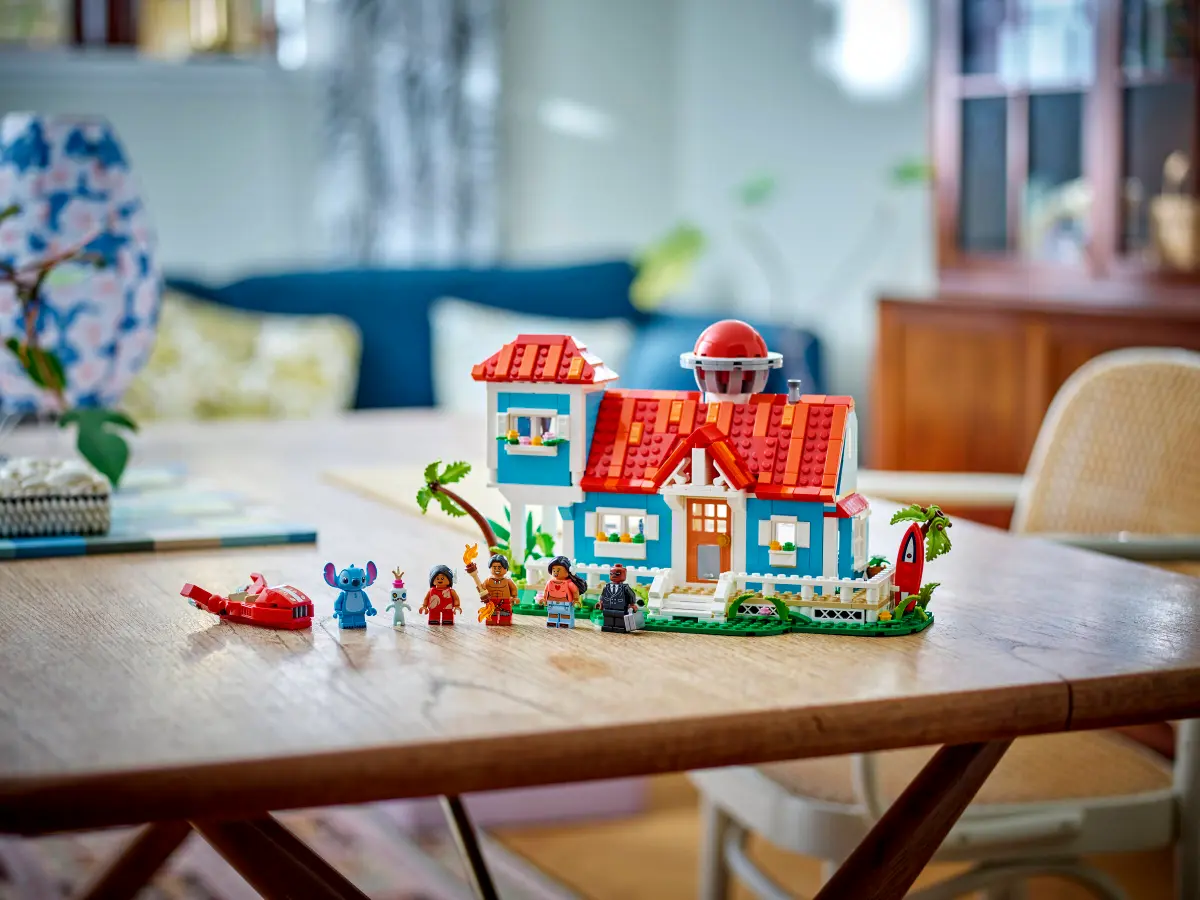 lego disney 43268 lilo and stitch beach house (4)