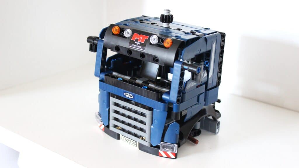lego 42203 tipping dumping truck 06