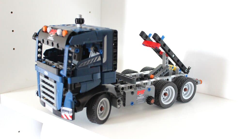 lego 42203 tipping dumping truck 09