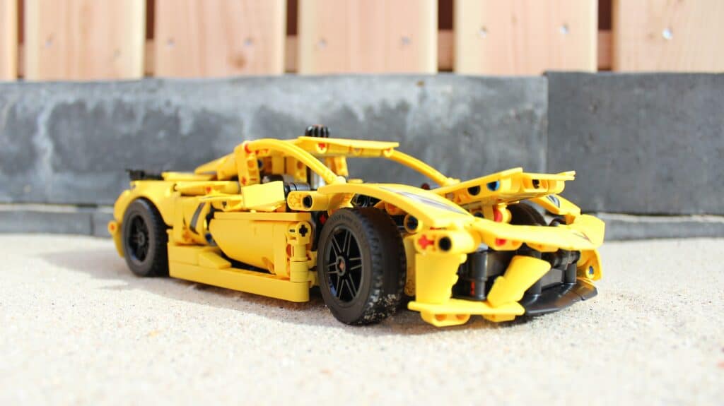 lego 42205 chevrolet corvette stingray 12