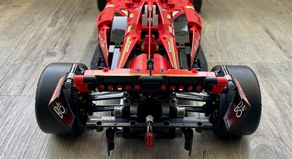 42207 ferrari sf 24 f1 car 12