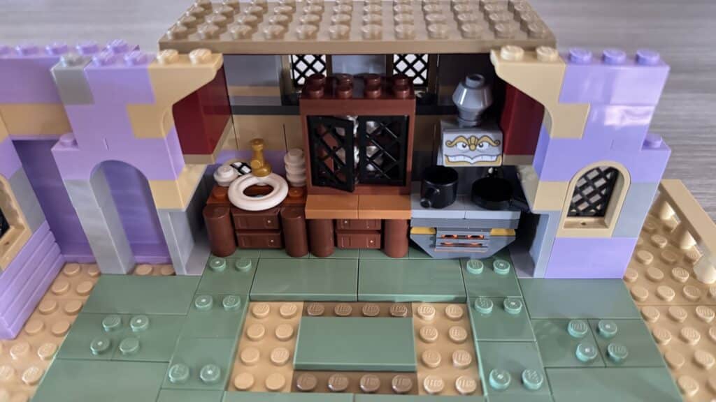 lego disney 43263 beauty and the beast castle12