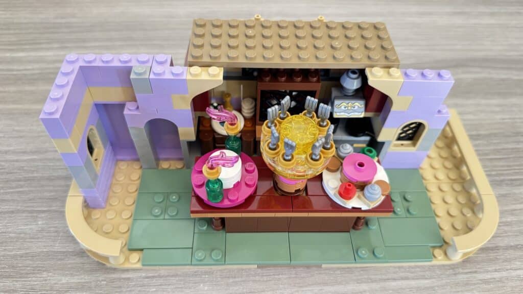 lego disney 43263 beauty and the beast castle14