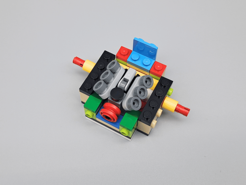 [review] lego 40819 up scaled racing driver minifigure (6)