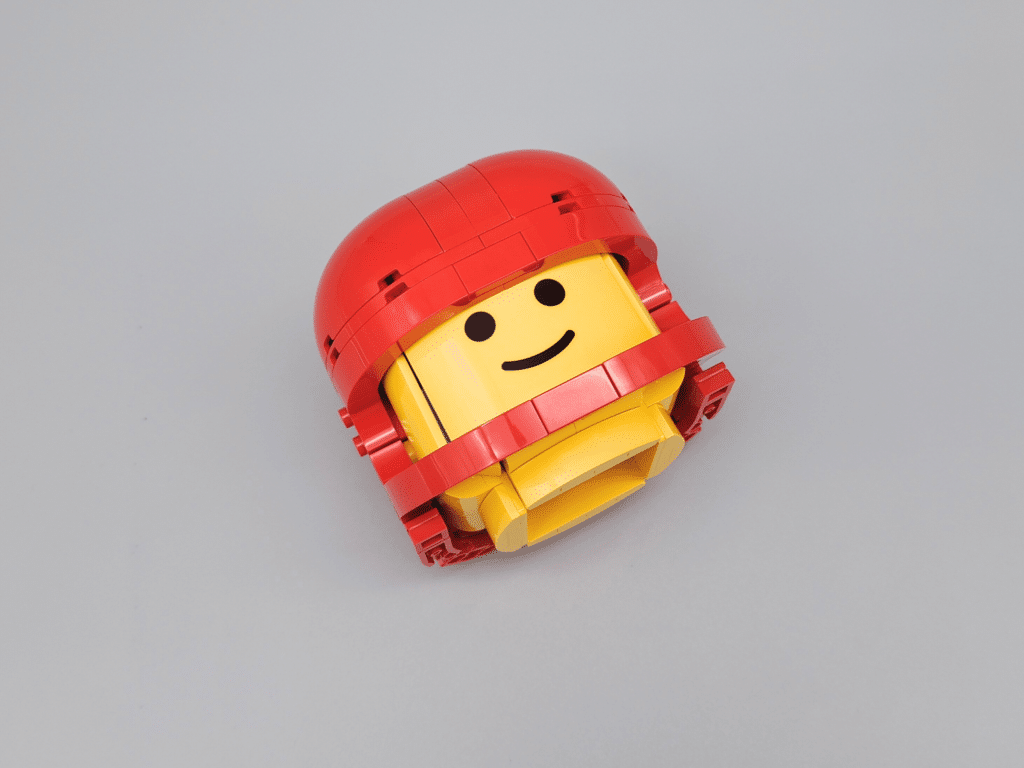 [review] lego 40819 up scaled racing driver minifigure (7)