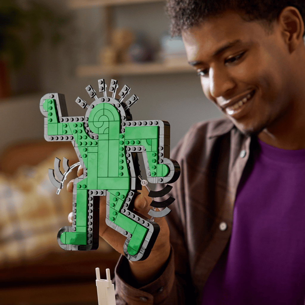 lego art 31216 keith haring dancing figures (2)