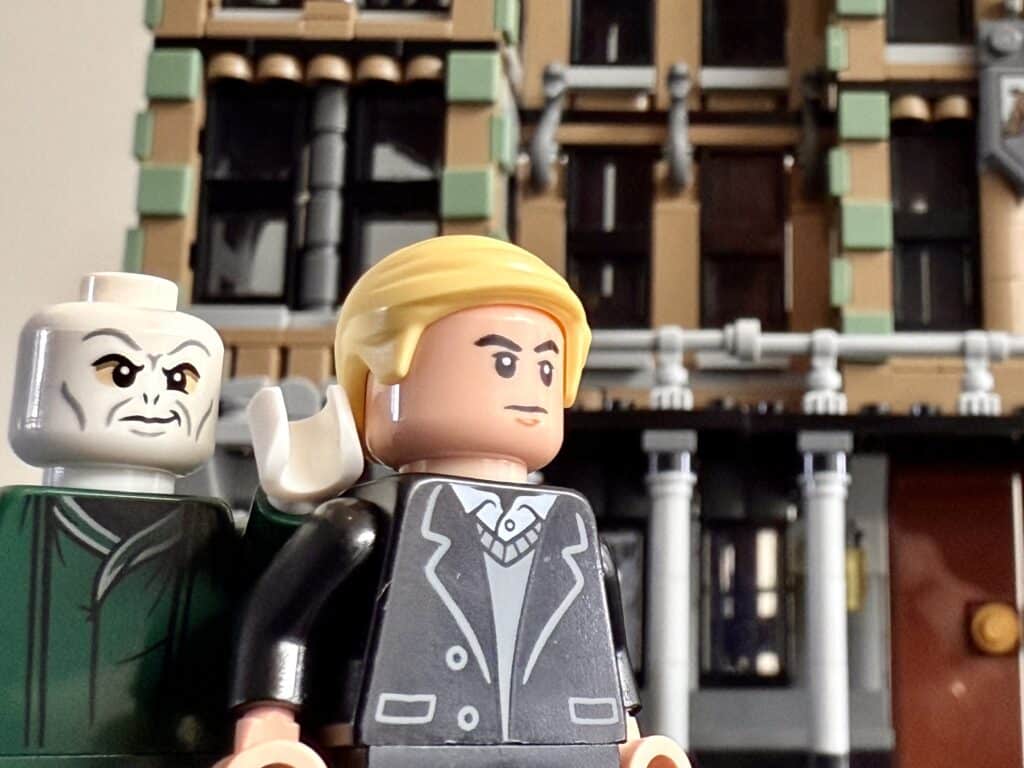 lego harry potter 76453 malfoy manor 00005