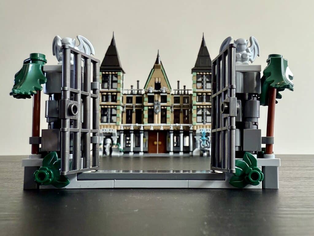 lego harry potter 76453 malfoy manor 00008