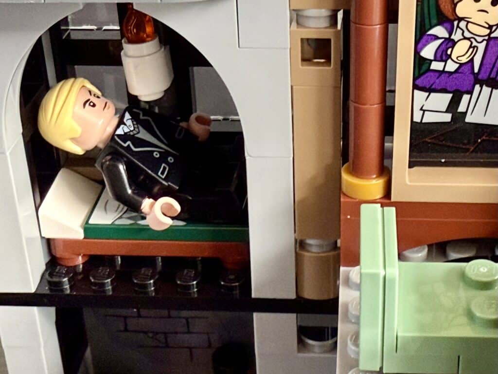 lego harry potter 76453 malfoy manor 00025