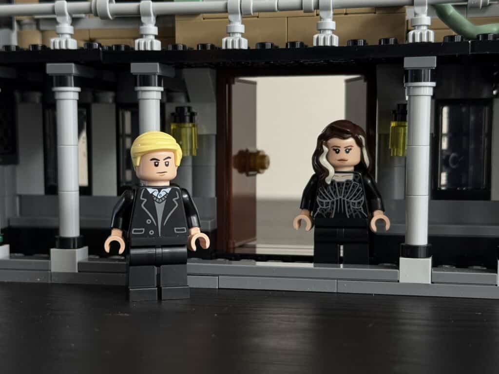 lego harry potter 76453 malfoy manor 00034