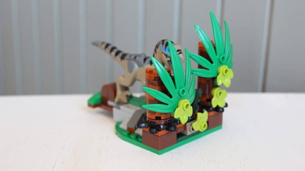 lego jurassic world 76972 raptor off road escape 11
