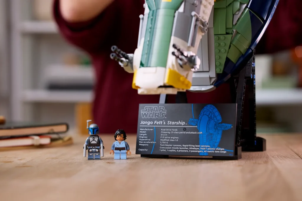 lego star wars 75409 jango fett’s firespray class starship lifestyle (4)