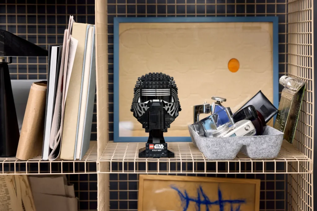 lego star wars 75415 kylo ren helmet (2)