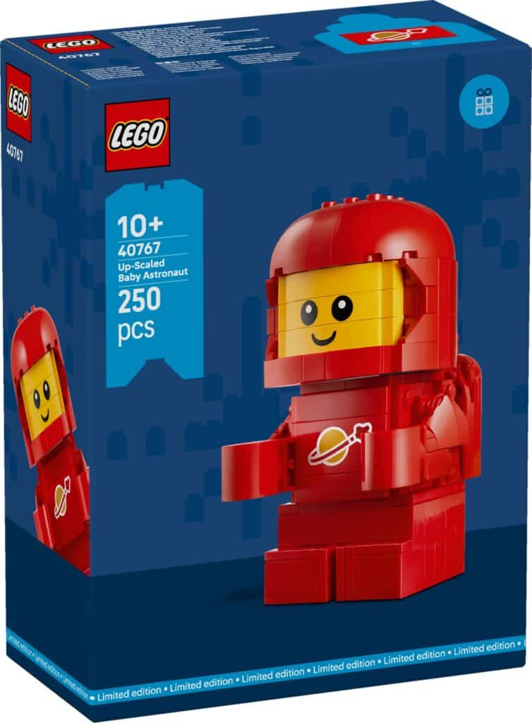 lego 40767 up scaled baby astronaut (1)